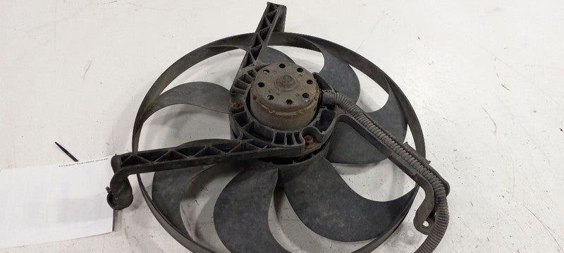 Radiator Cooling Fan Motor Assembly Single Fan Fits 00-03 AUDI TT  OEM