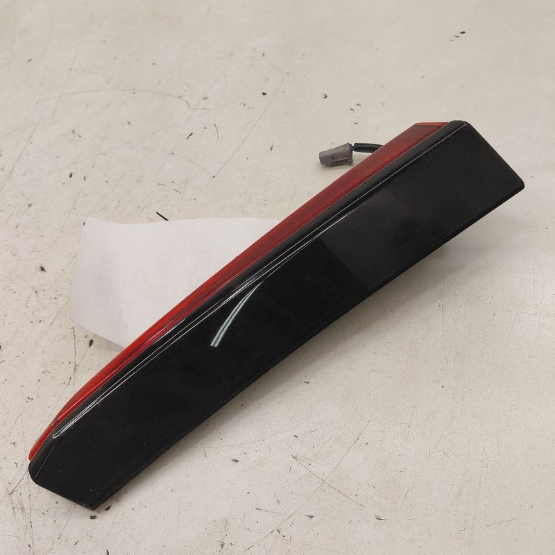 Driver Left Tail Light Brake Lamp VIN Fu 7th And 8th Digit 19-22 Toyot