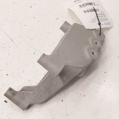 Chevy Trax Passenger Right Engine Mount Bracket  1.4 2022 2021