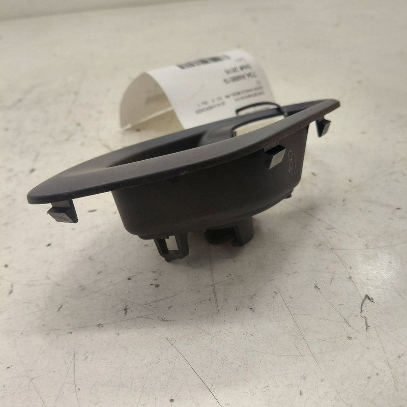 Jeep Cherokee Interior Door Handle Bezel Surround Trim Right Passenger