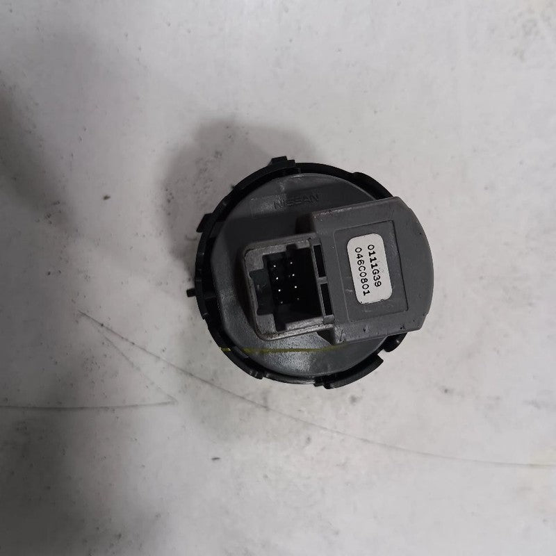 Ignition Switch Keyless Ignition Start Stop Button Fits 18-23 Nissan Kicks