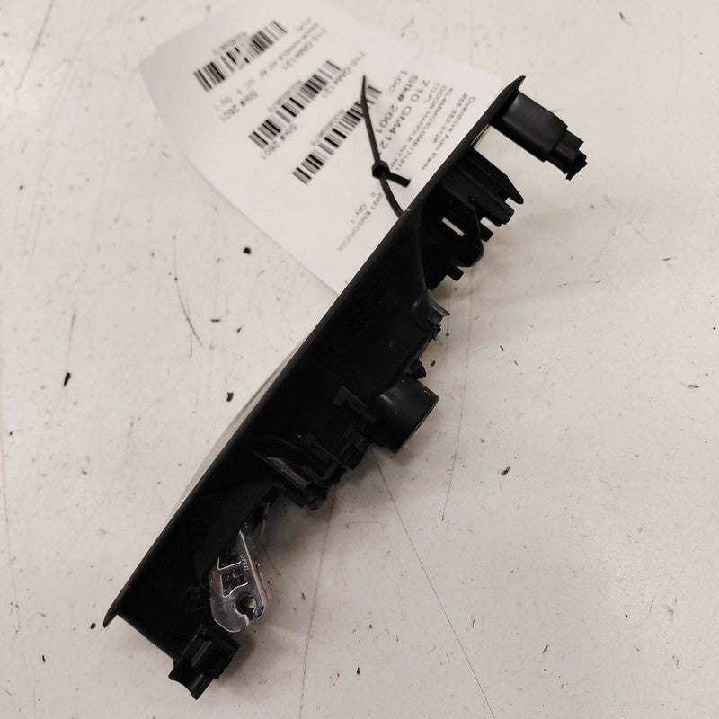 Buick Encore GX Door Handle Right Passenger Front Interior Inside 2020