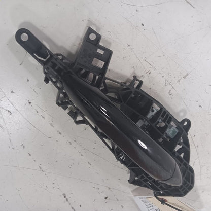 Passenger Right Front Door Handle Exterior Without Opt Ath 16-18 Chevy Cruze