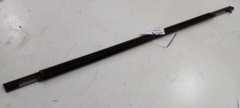 Chevy Traverse Door Glass Window Weather Strip Trim Front Left Driver 2011 