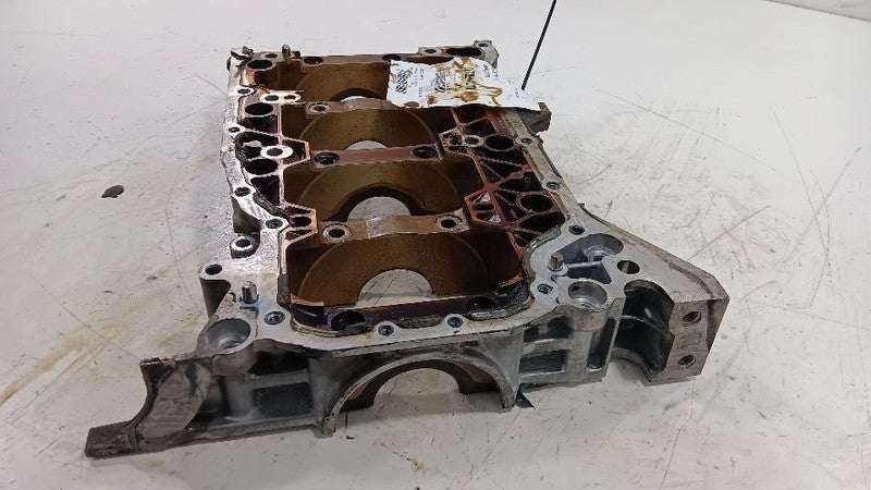 Nissan Rogue Engine Block Crankshaft Main Cap 2014 2015 2016 2017 2018