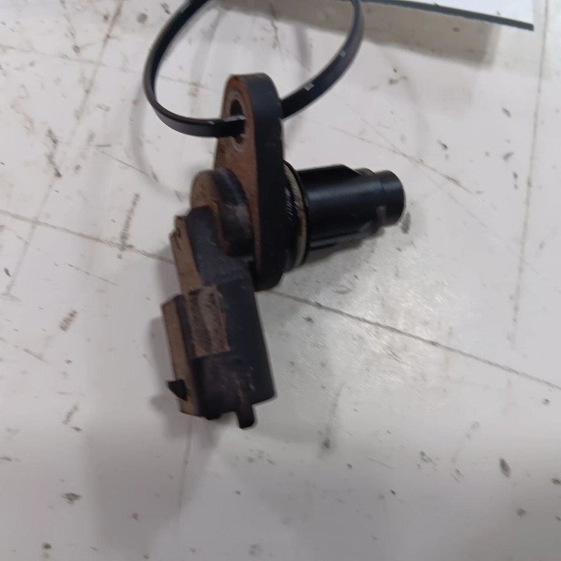 Hyundai Accent Camshaft Cam Shaft Position Sensor  2012 2013 2014 2015