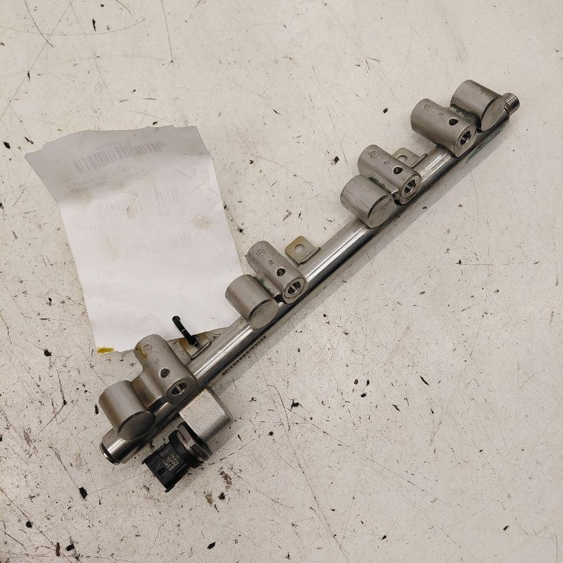 Kia Sportage Fuel Rail Injection Injector Mount Bar  2.4 2020 2021 202