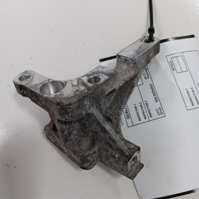 Jeep Compass 2.4 AC Mount Bracket  2018 2019 2020 2021