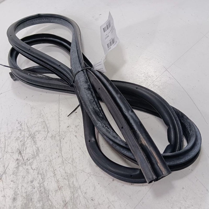 Subaru Forester On Body Door Jamb Seal Gasket Front Left Driver  2016 