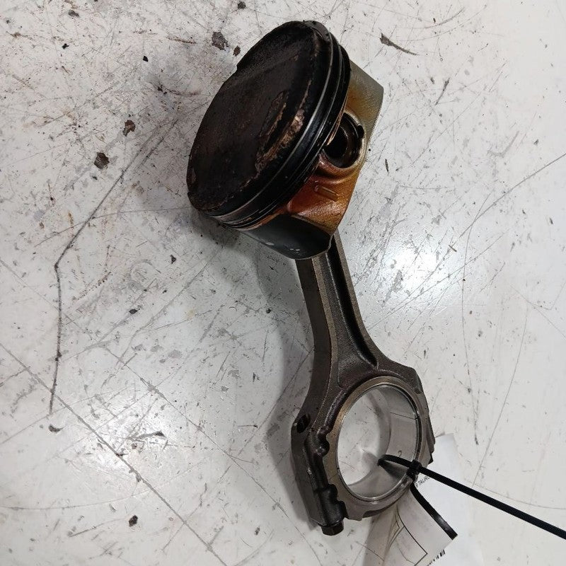 Ford Taurus Single Piston With Connecting Rod   2019 2018 2017 2016 20