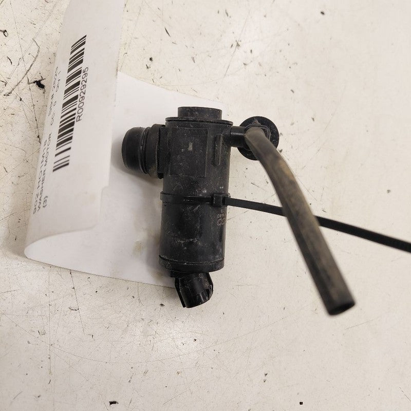 Honda CR-V Windshield Washer Wash Fluid Reservoir Motor Pump Electric 