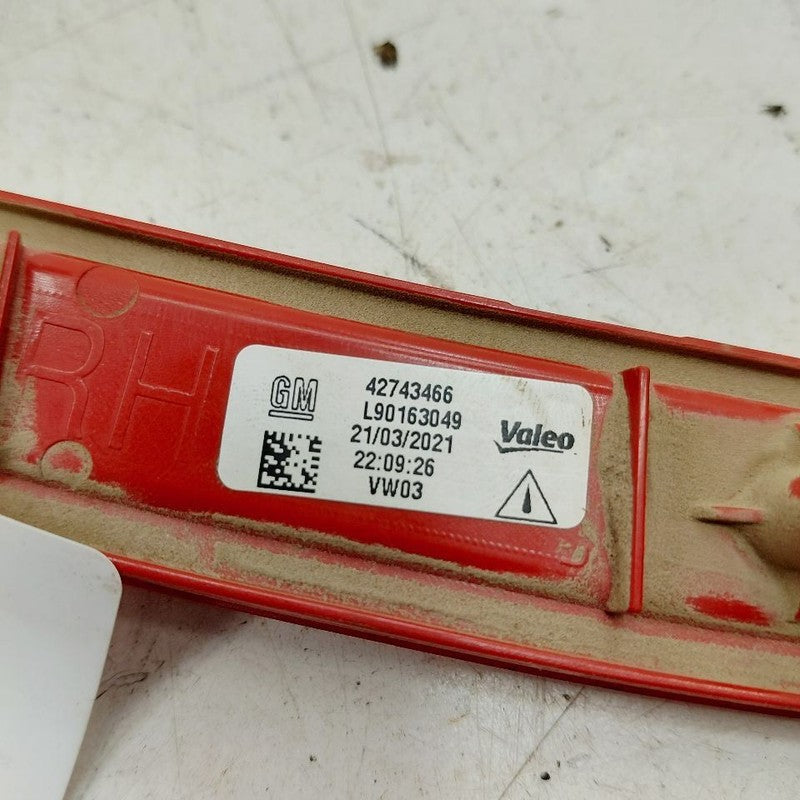 Chevy Trailblazer Passenger Right Rear Marker Reflector  2023 2022 202