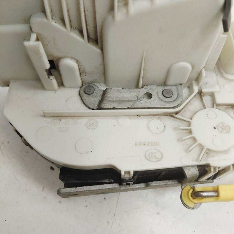 Chrysler 300 Door Latch Lock Left Driver Front  2017 2018 2019