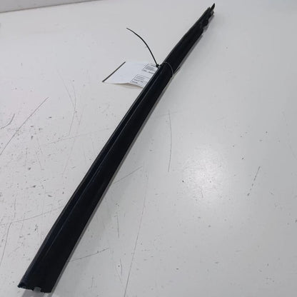 Buick Encore Right Front Weather Strip Interior  2018 2019 2020 OEM