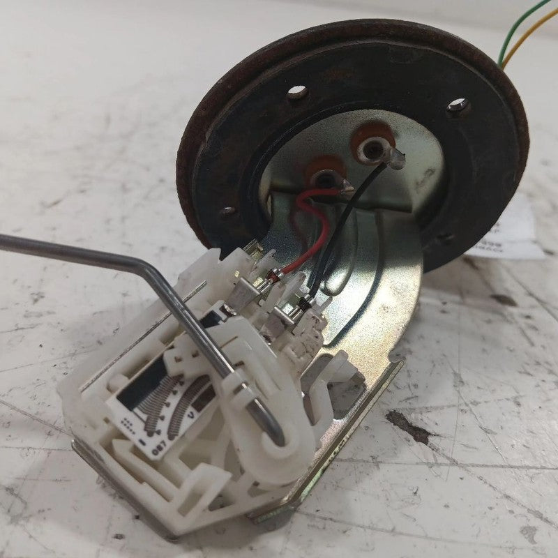 Toyota Rav 4 Fuel Gas Tank Sending Unit  2.5L 2015 2016 2017 2018