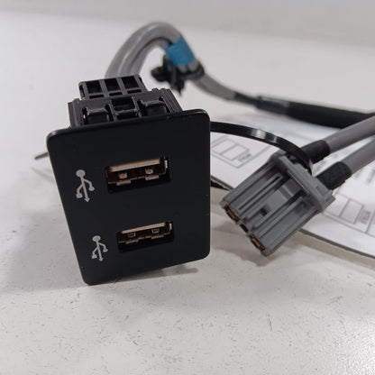 Outlander Sport USB Plug In Hub Port  2022 2023 2024 OEM