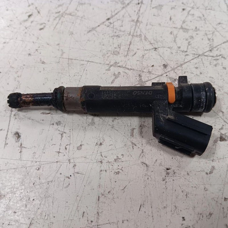 Fuel Injection Injector Fits 18-23 Nissan Kicks OEM