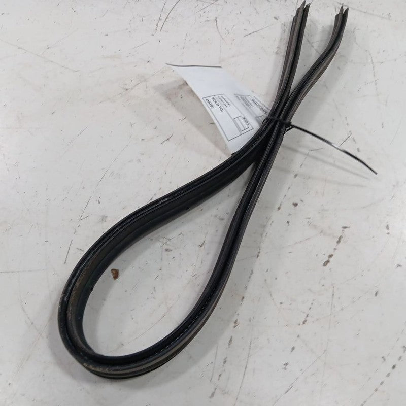 Jeep Renegade Cowl Vent Panel Hood Rubber Seal   2021 2020 2019