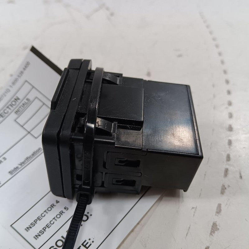 Jeep Compass 115V Power Outlet 2017 2018 2019 2020 2021 2022 2023