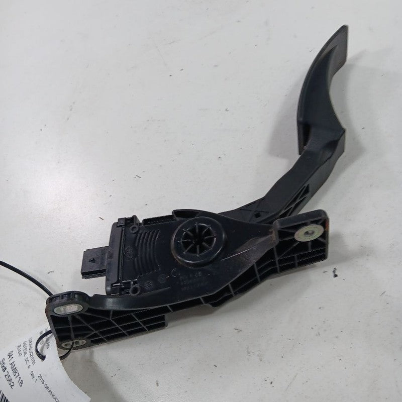 Grand Cherokee Gas Pedal  2017 2018 2019 2020