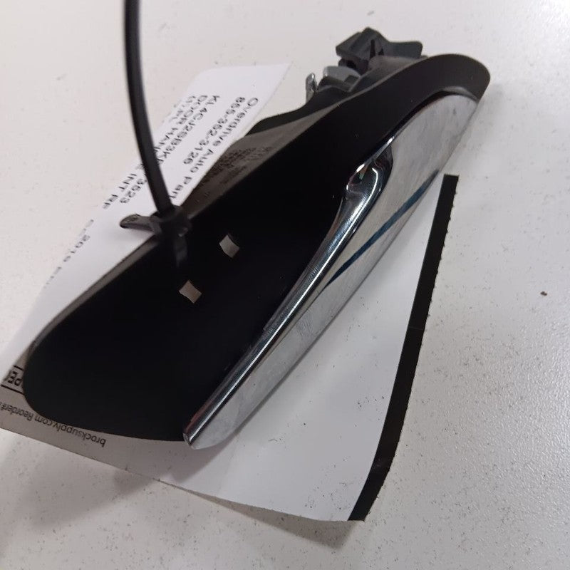Buick Encore Door Handle Right Passenger Front Interior Inside  2019 2