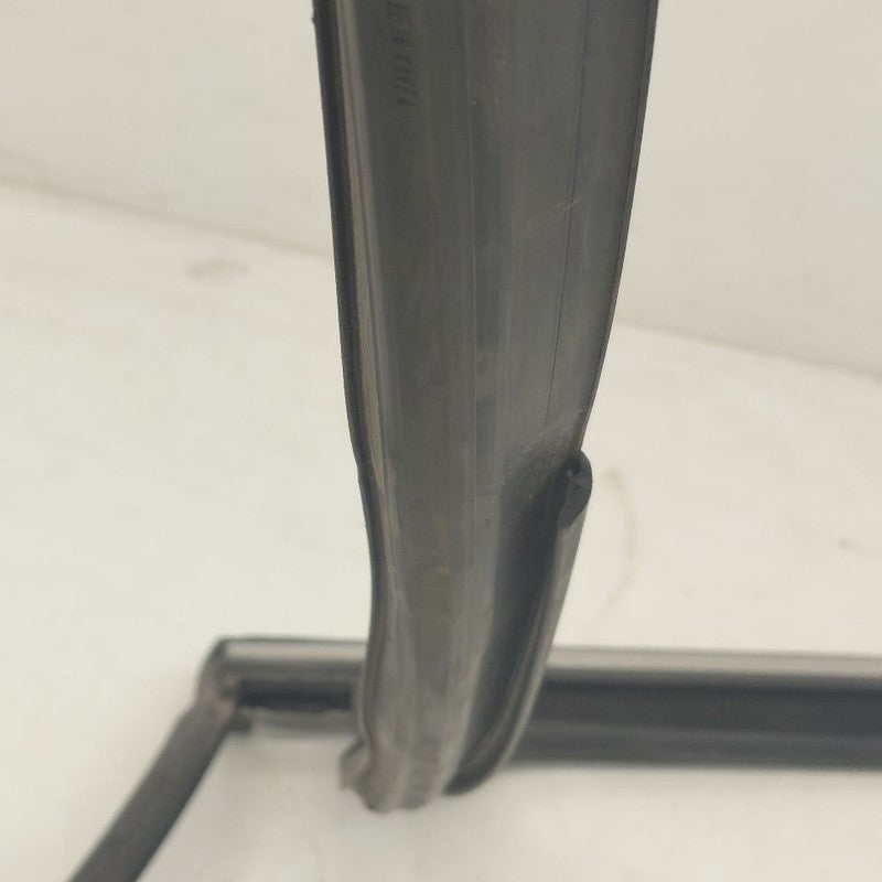 Kia Sorento Door Glass Window Seal Rubber Left Driver Rear Back  2018 