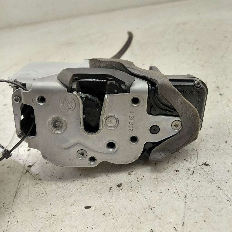 Chevy Trax Door Latch Lock Right Passenger Front  2022 2021