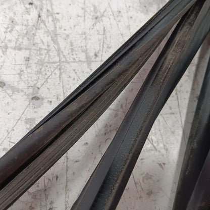 Legacy Outback Door Glass Window Seal Rubber Left Rear Back  2015 2016