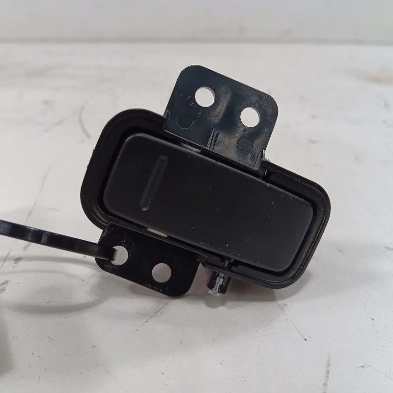 Legacy Outback Passenger Right Hand Trunk Quarter Panel Hook 2015 2016