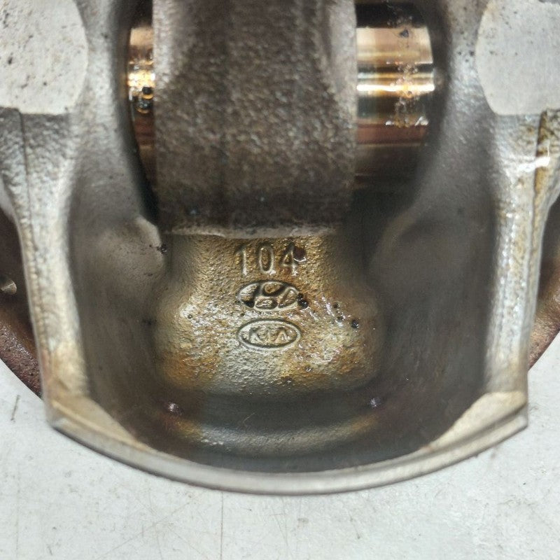 Hyundai Kona Single Piston With Connecting Rod   2.0 2021 2020 2019