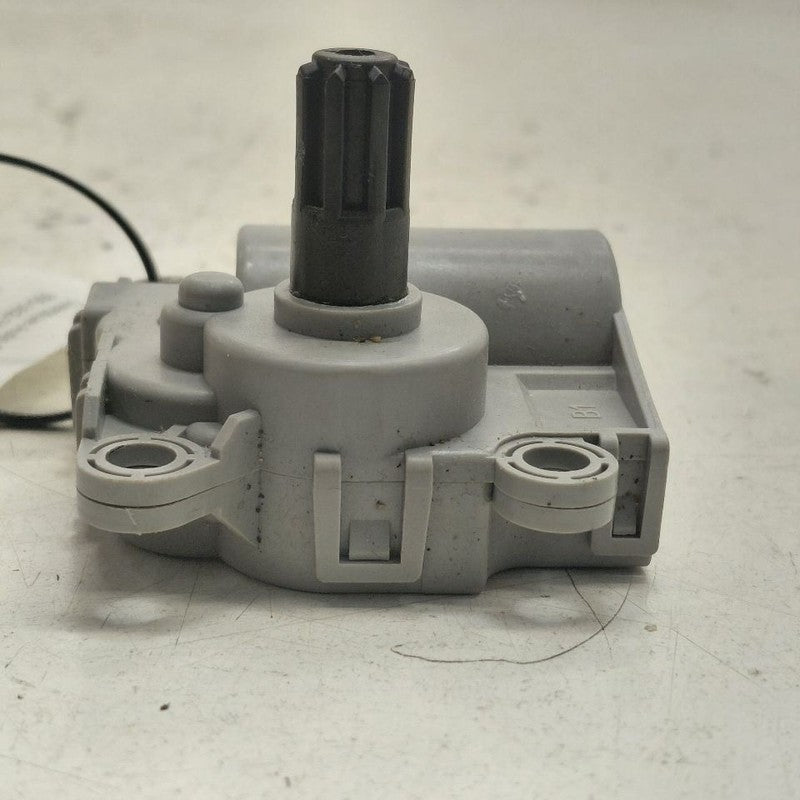 Hyundai Santa Fe Flap Door Motor Heater AC Door Actuator  2019 2020