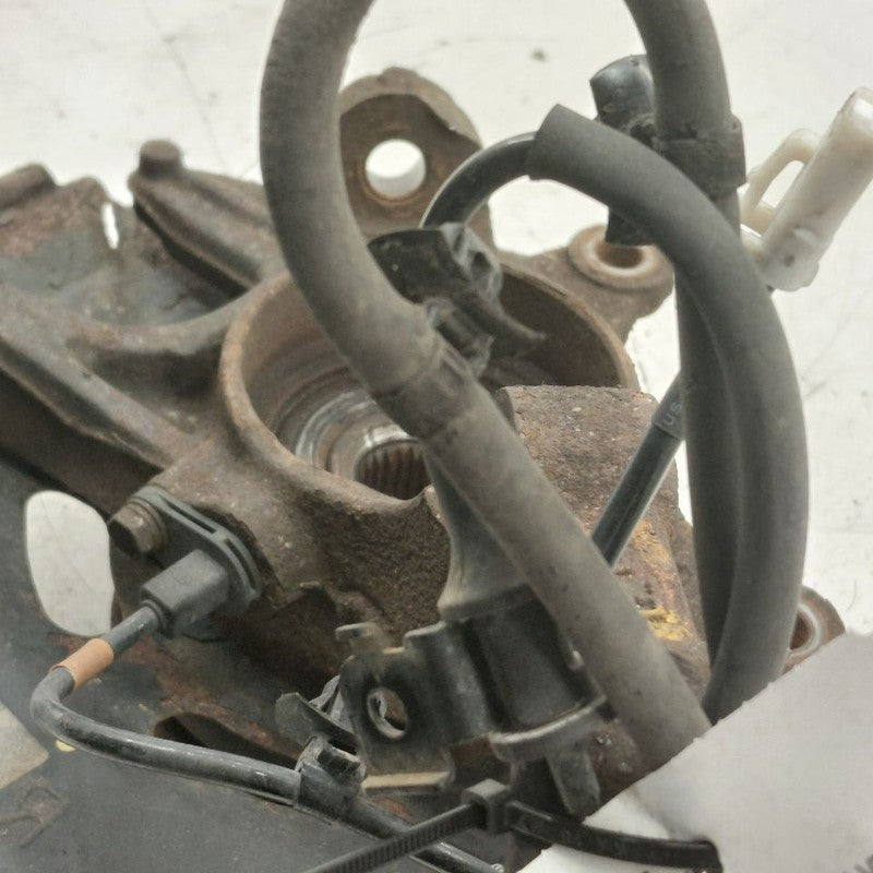 Passenger Right Front Spindle/Knuckle Fits 13-17 VELOSTER