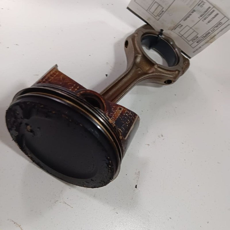 Mitsubishi Outlander Single Piston With Connecting Rod  2.4 2020 2021 