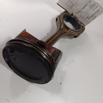 Mitsubishi Outlander Single Piston With Connecting Rod  2.4 2020 2021 