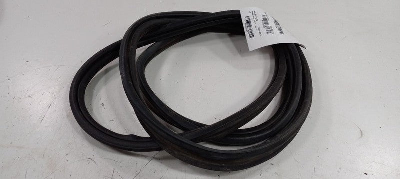 Subaru Legacy Trunk Lid Hatch Door Rear Back Rubber Seal 2009 2008 200