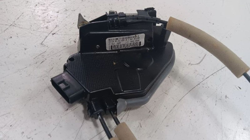 Nissan Rogue Door Latch Lock Right Passenger Front  2014 2015 2016 201