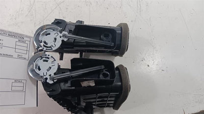 Chrysler 200 Dash Air Vent Center Middle  2015 2016 2017 OEM