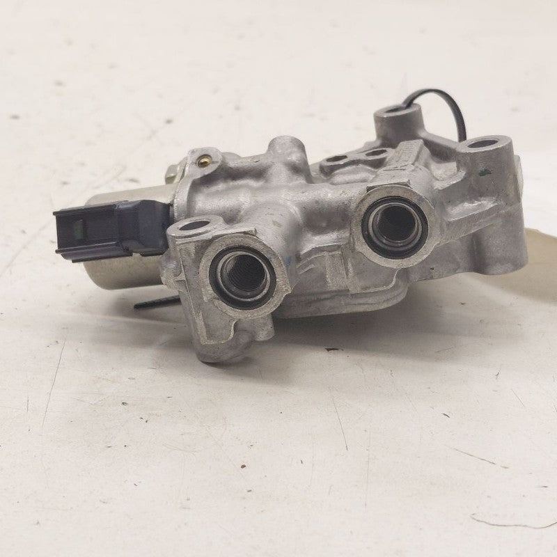 Honda HR-V Variable Timing Gear Oil Control Valve Solenoid Cylinder He