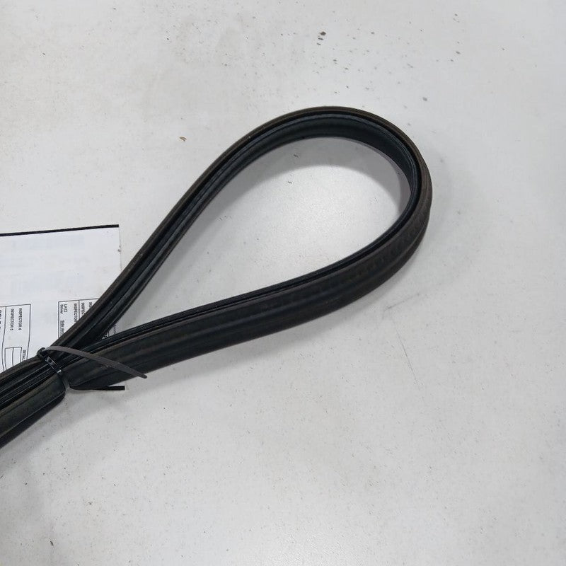 Jeep Cherokee Cowl Vent Panel Hood Rubber Seal  2015 2016 2017