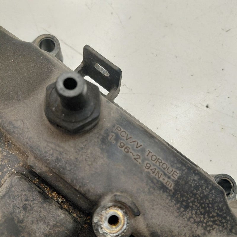 Nissan Rogue Engine Cylinder Head Valve Cover  2.5 2017 2018 2019 OEM