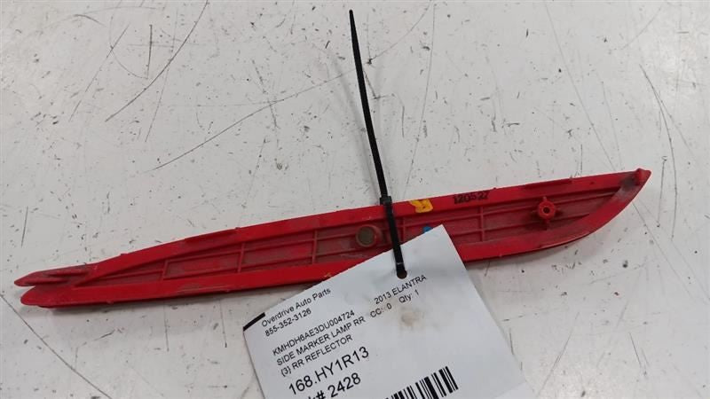 Hyundai Elantra Rear Marker Light Lamp  2011 2012 2013 2014 2015 2016 