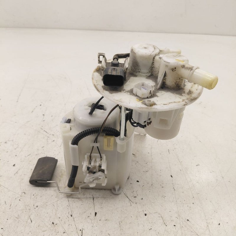 Gas Fuel Pump Assembly Tank Mounted Fits 16-17 Hyundai Veloster