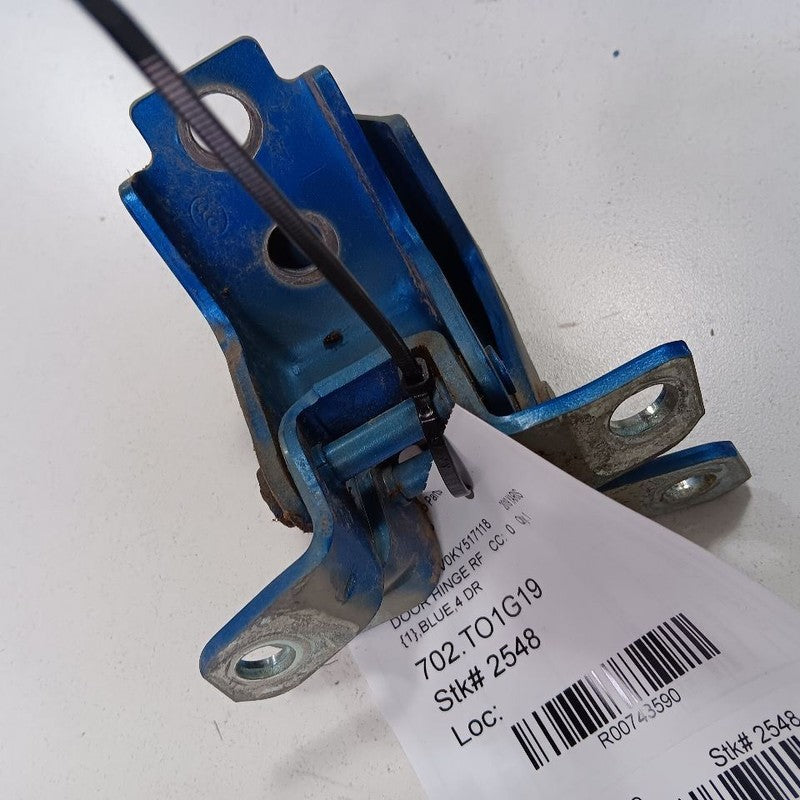 Toyota Yaris Door Hinge Set Right Front Passenger  2020 2019 2018 2017