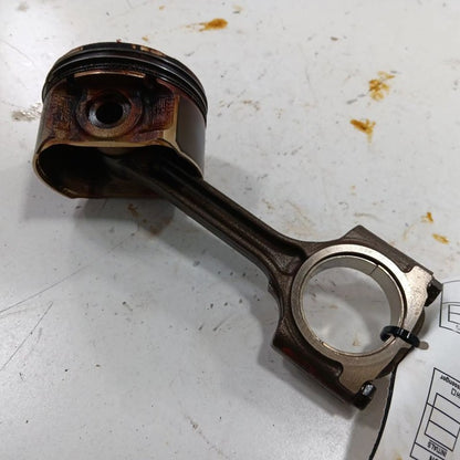 Nissan Versa 1.6 Single Piston With Connecting Rod   2023 2022 2021 2020