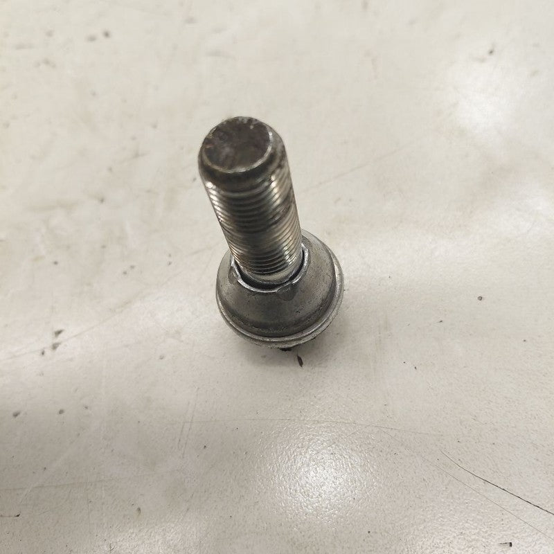 Volvo S60 Lug Nut Set  2013 2014 2015