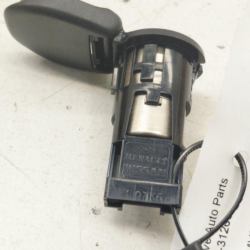 Nissan Rogue 12V Power Port Socket  2017 2018 2019 OEM