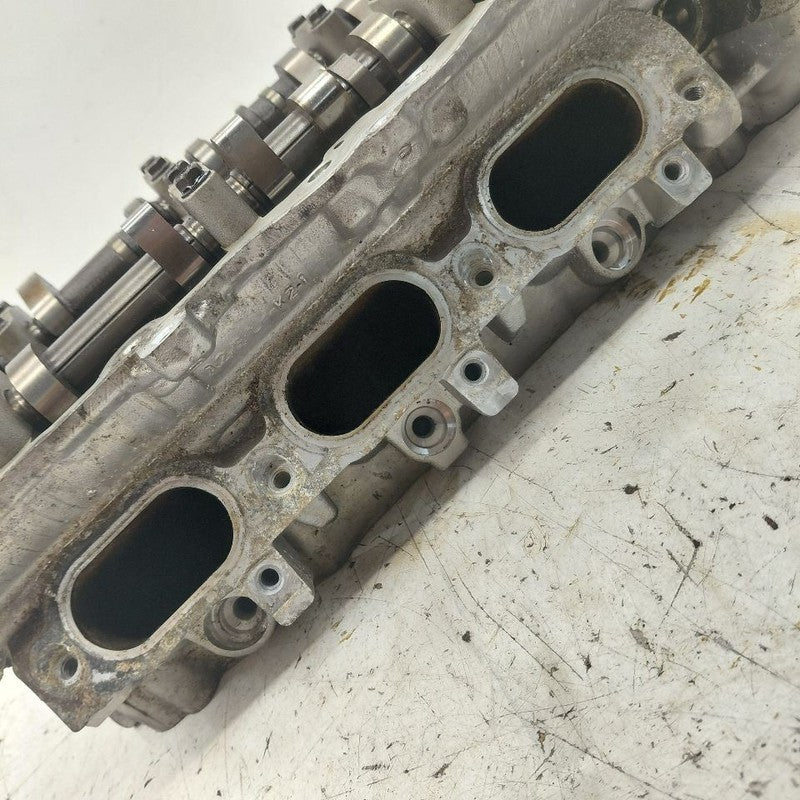 Driver Front Engine Cylinder Head 3.3L Fits 14-18 Kia Sorento