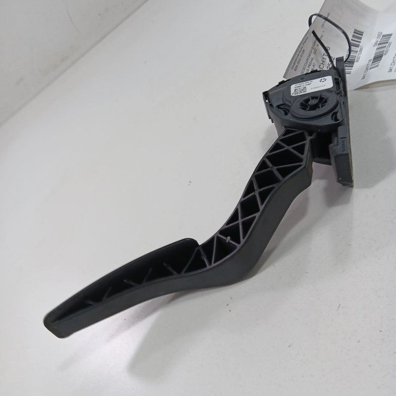 Chrysler 300 Gas Pedal  2015 2016 2017 2018 2019
