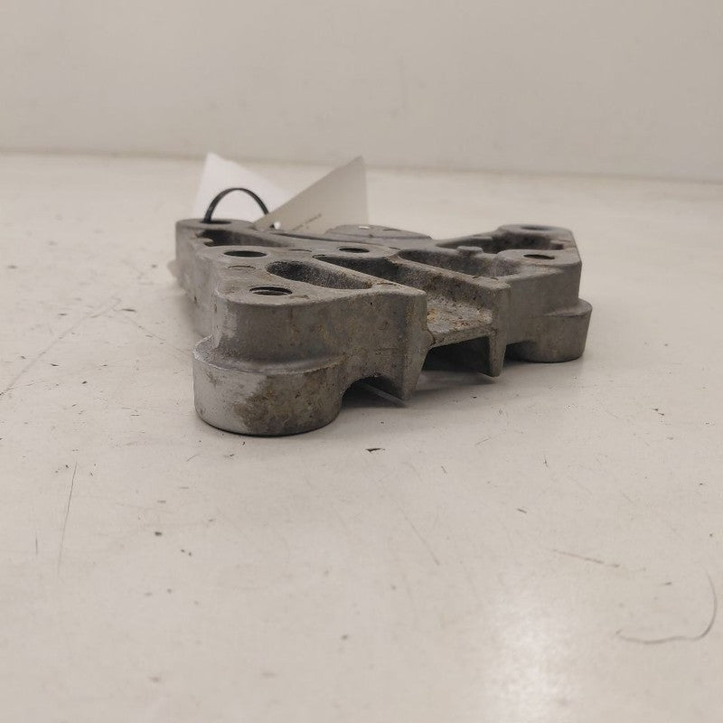 Chevy Trax Transmission Mount Bracket  1.2 2025 2024