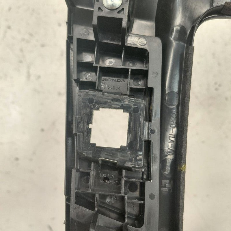 Honda CR-V Shifter Bezel Trim Shift Console Surround Trim  2019 2018 2